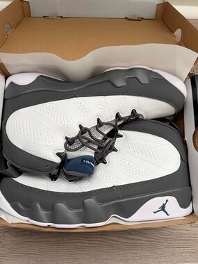 Air Jordan 9 Retro White / Dark Grey